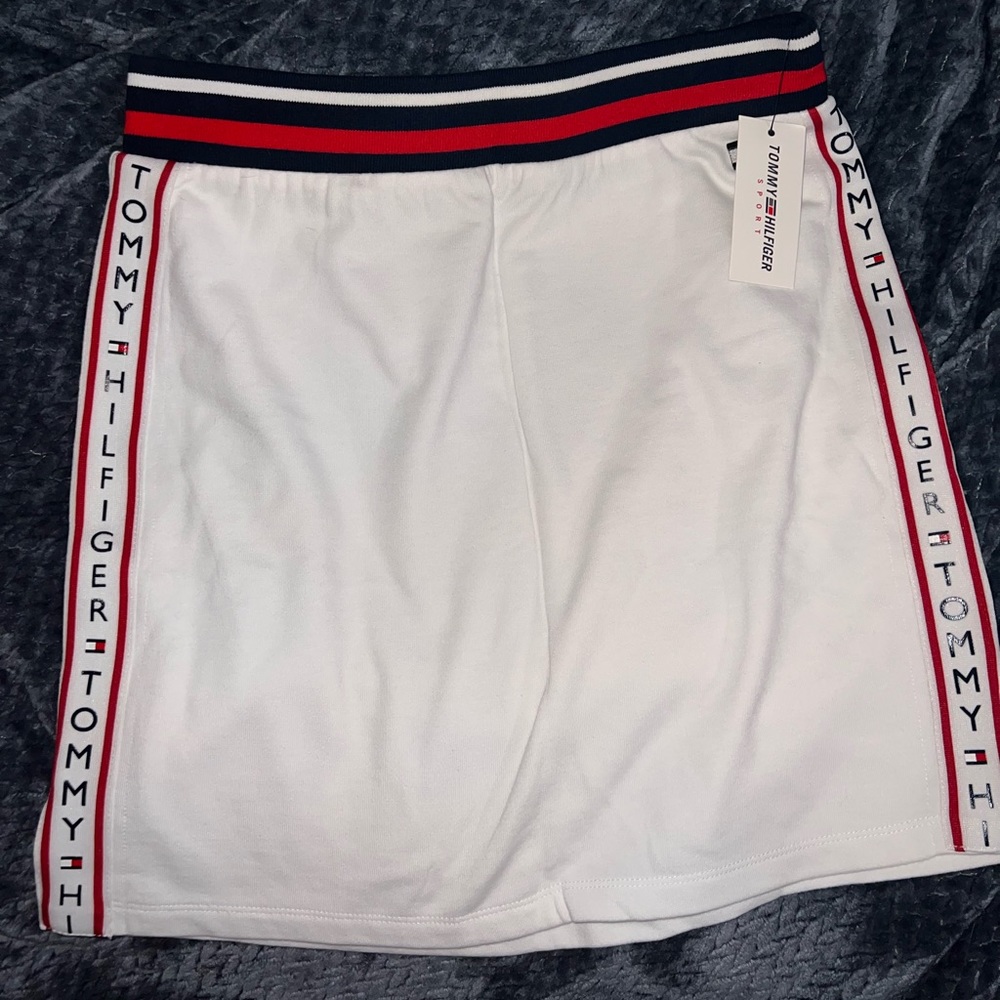 90s Tommy Hilfiger skirt